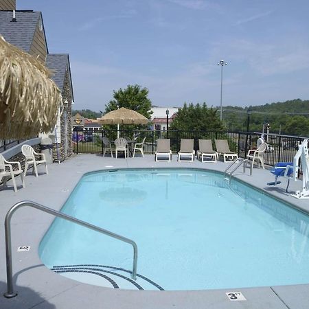 Microtel Inn & Suites By Wyndham Pigeon Forge Bagian luar foto